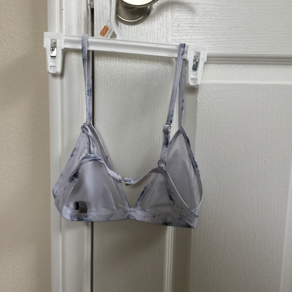 bikini top - Picture 2 of 2